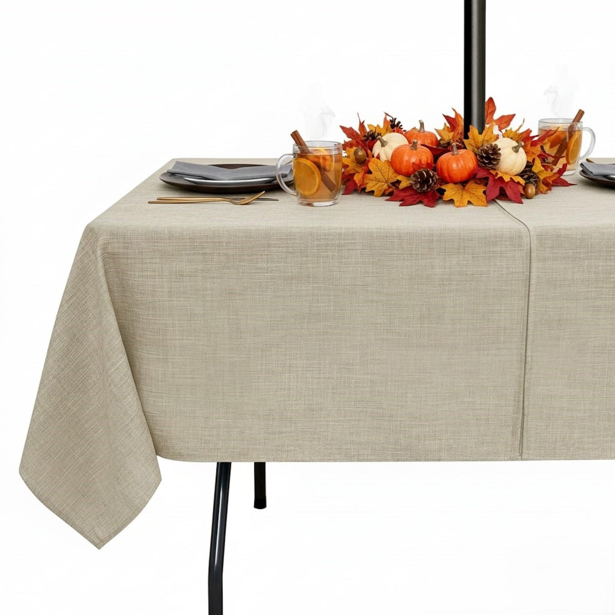 LUSHVIDA outdoor tablecloth with umbrella hole for quick parasol access.