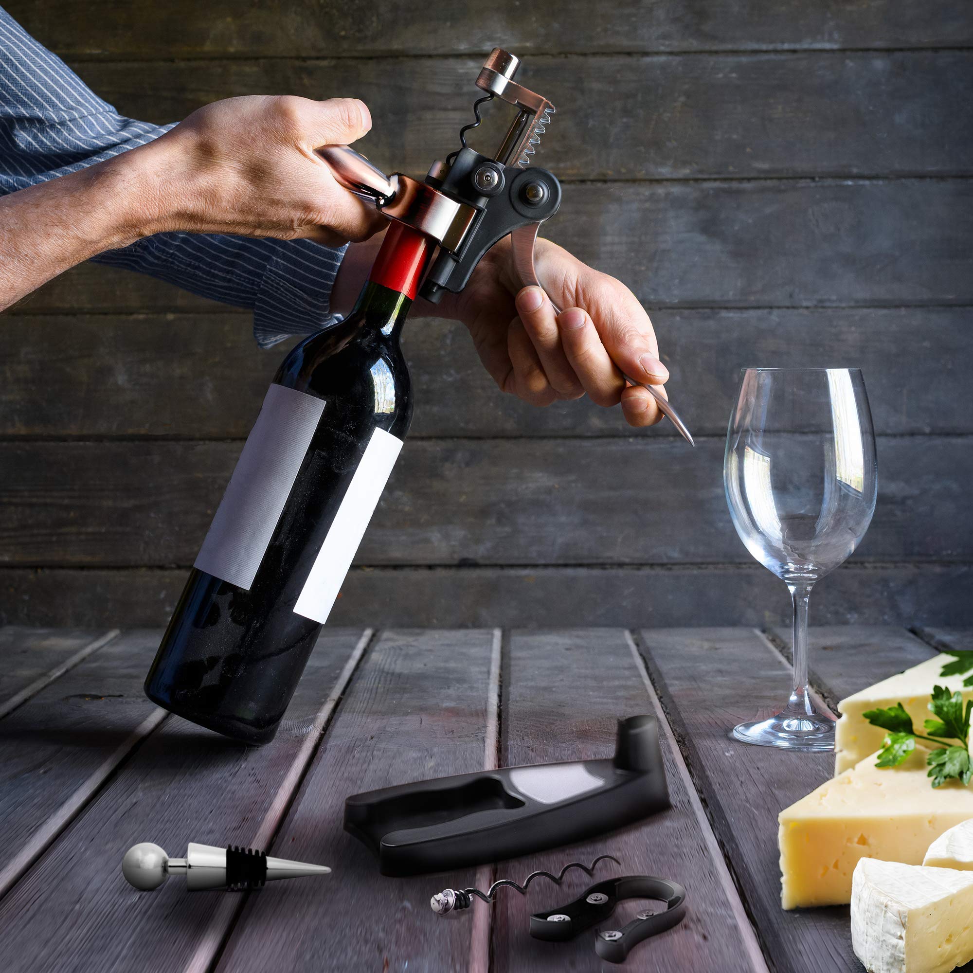 Luxiluxy ergonomic handle detail enhances cork-removal comfort.