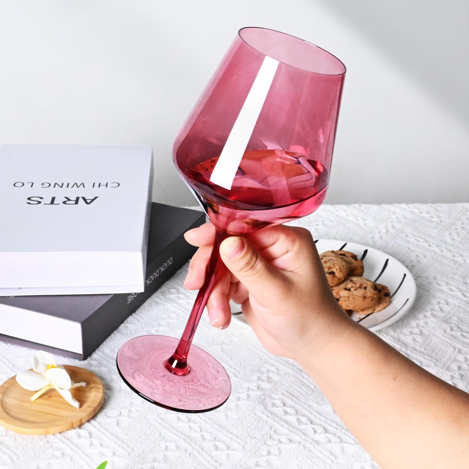 LUXULISH blue hand-blown crystal wine glass elegant dinner accent.