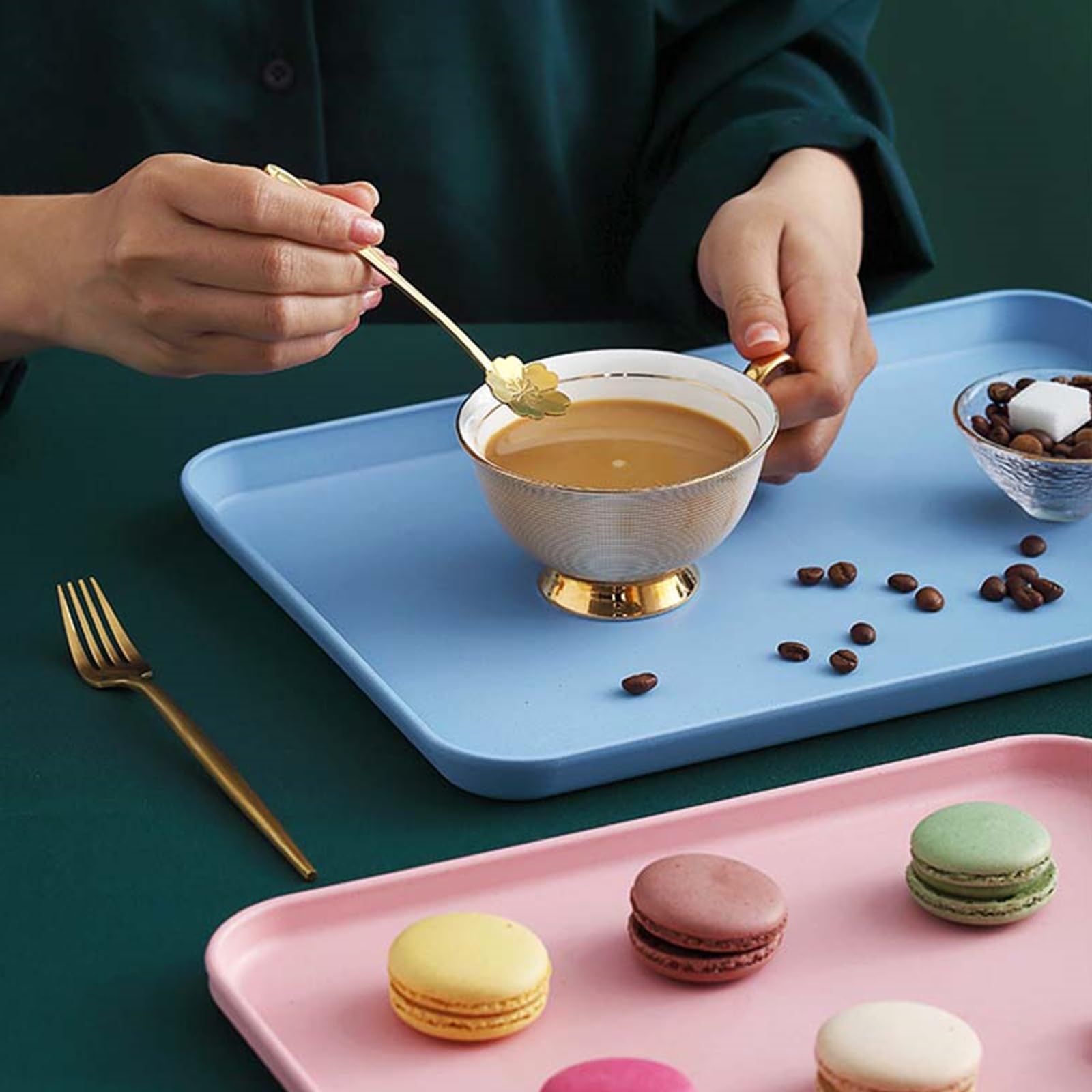 Lyellfe durable wheat straw trays with strong load-bearing capacity.