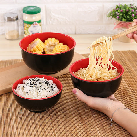 Lyellfe family meal bowls with spoons for shared meals.