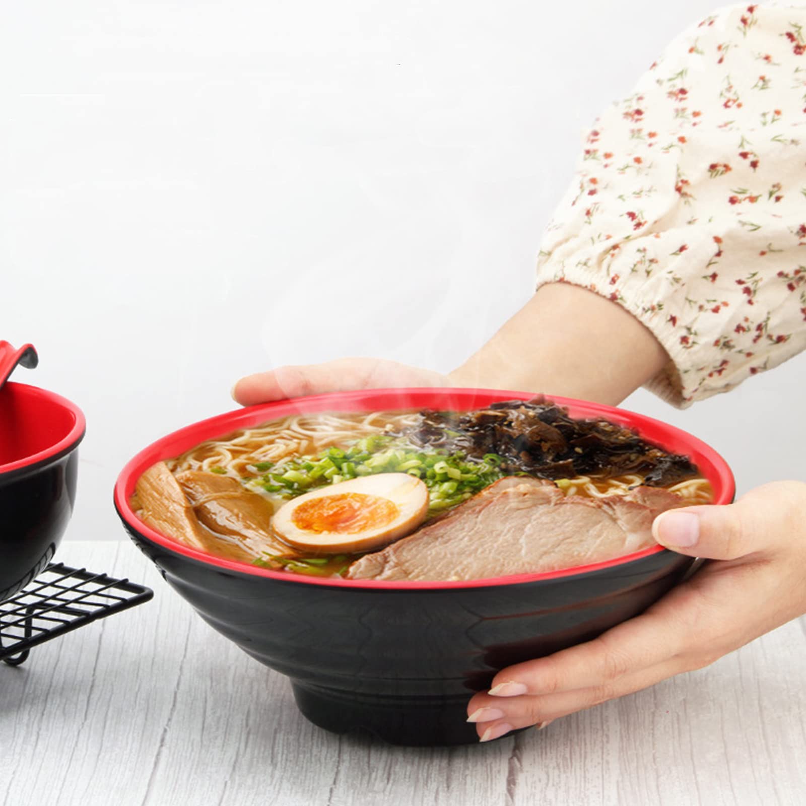 Lyellfe ramen bowl stands keep bowls organized.