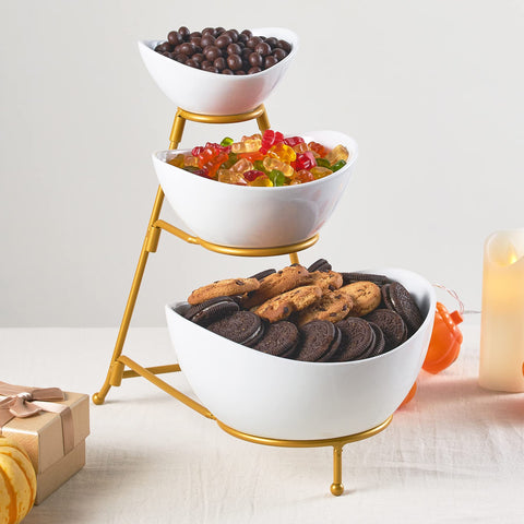 LYEOBOH nesting feature saves cabinet space when bowls are not in use.