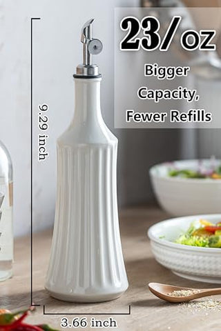 LYEOBOH elegant kitchen spout pour demonstrates clean, mess-free cooking.