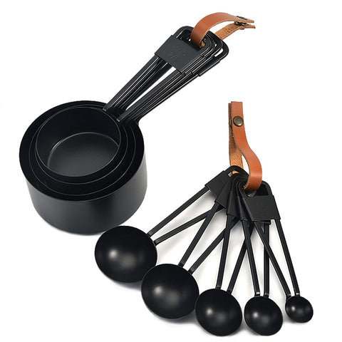 LYFJXX measuring spoons with detachable rings for easy hanging and organized kitchen use.