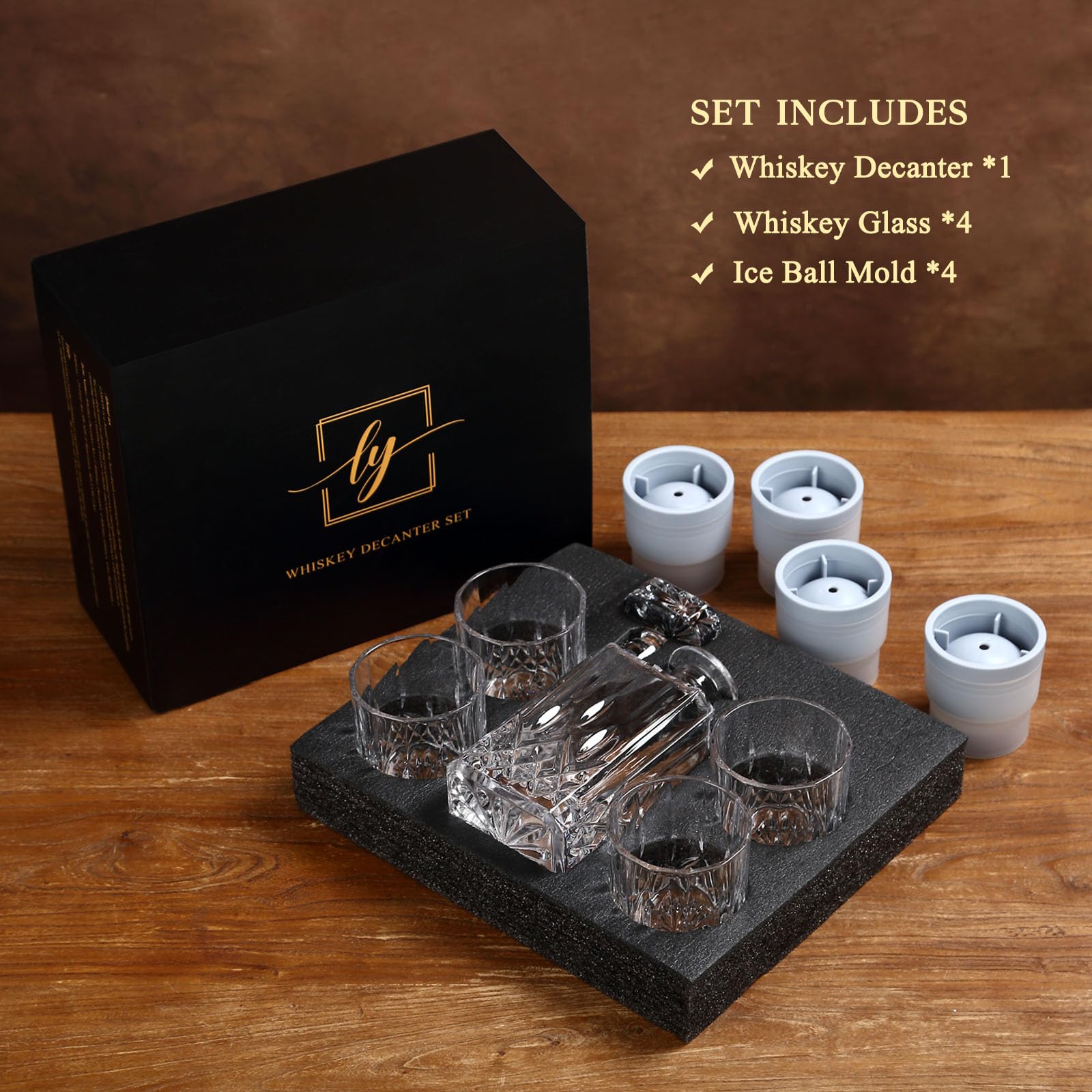 LYRION crystal whiskey glass close-up highlighting clarity and craftsmanship.