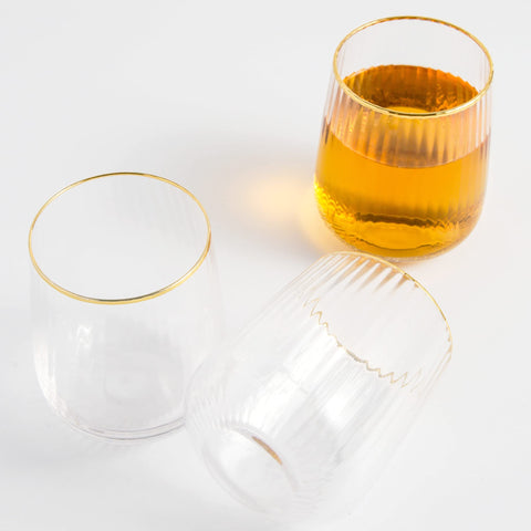 Glasses ideal for red wine, white wine, and cocktails.