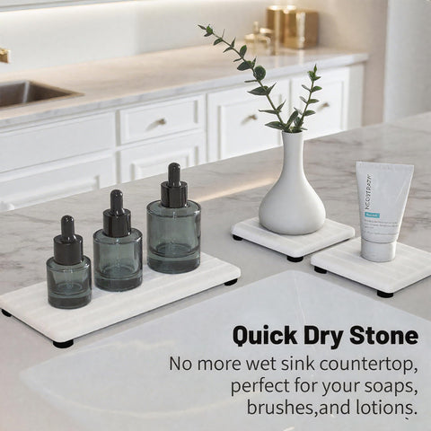 Lyxel silicone anti-slip pad helps stabilize the tray on countertops.