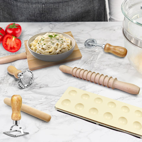 MACIFECI dough scraper for efficient cutting and clean work surfaces.