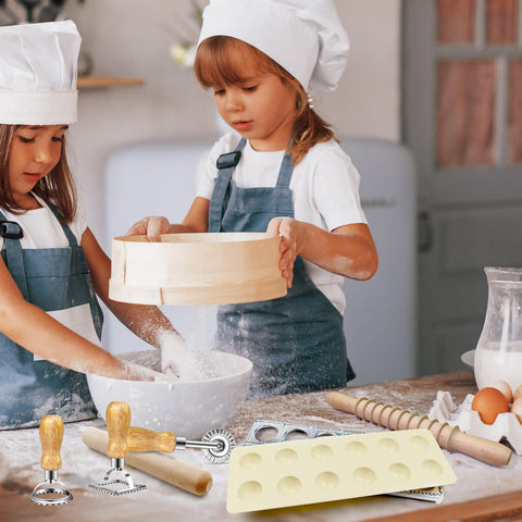 MACIFECI ravioli rolling pin for neat dough sealing and consistent ravioli.