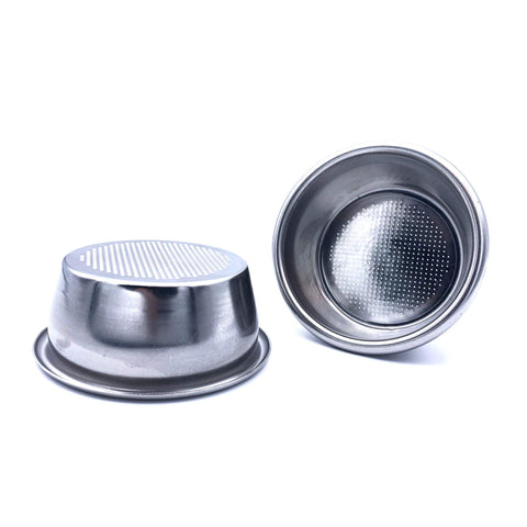 Easy-to-clean filter basket keeps grounds flowing and flavor steady.