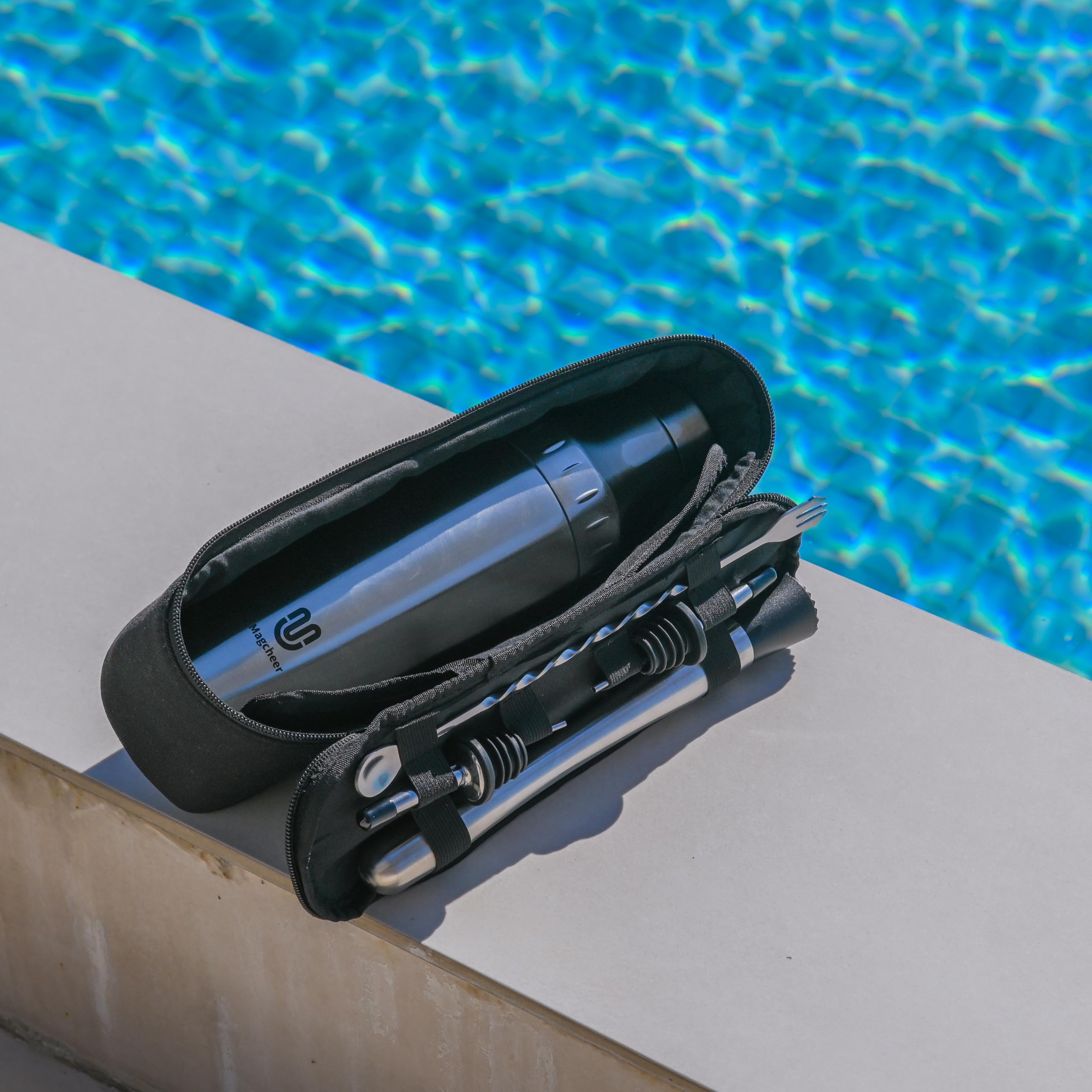 Magcheer travel kit with bag and accessories for on-the-go mixing.