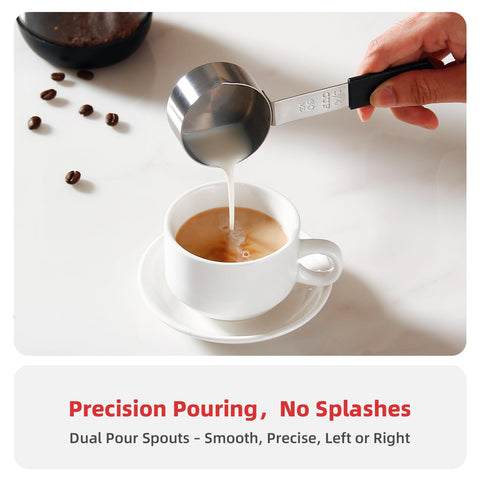 Mage Crab spill-proof edges reduce mess during scooping and pouring.