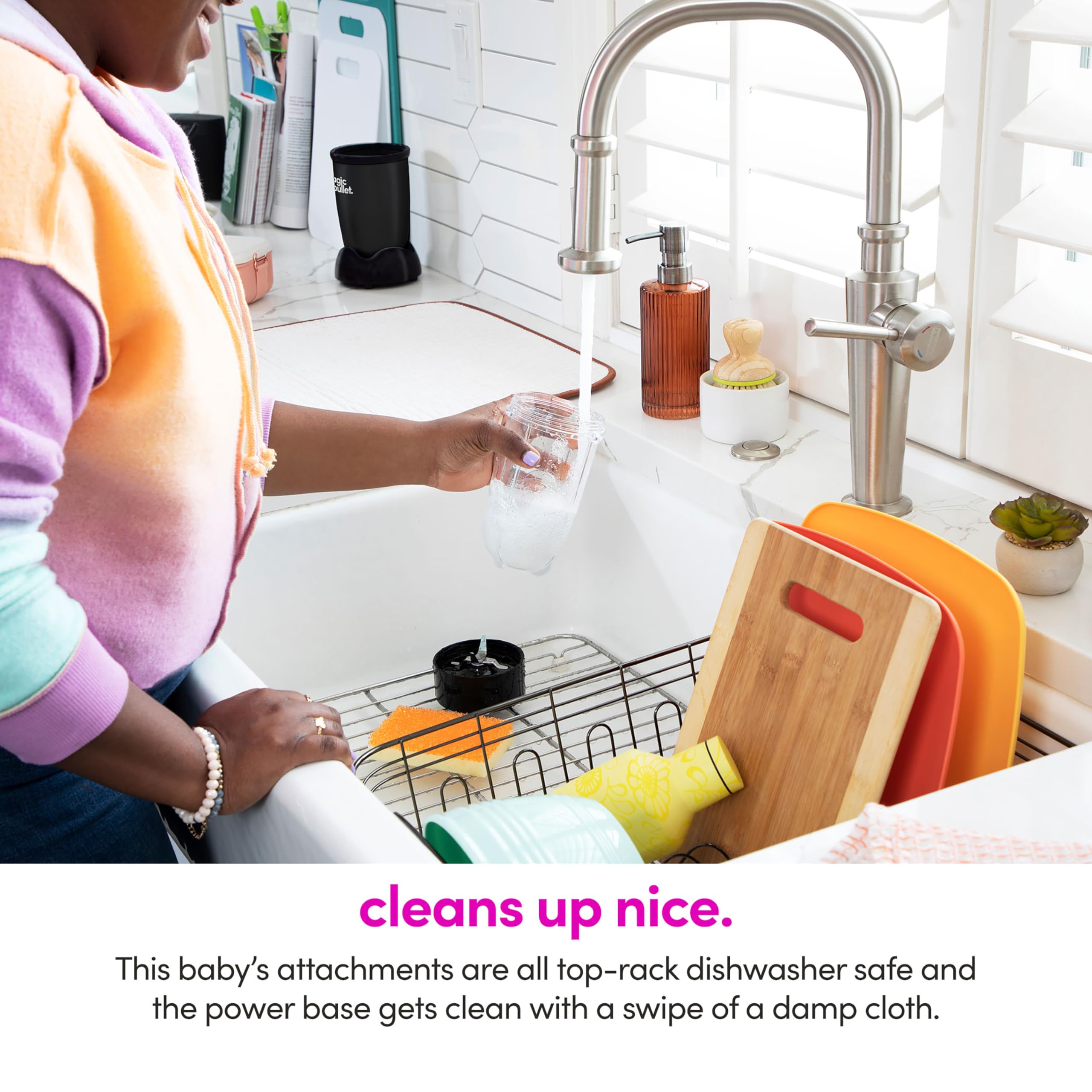 Magic Bullet dishwasher-safe cups simplify cleanup after blending