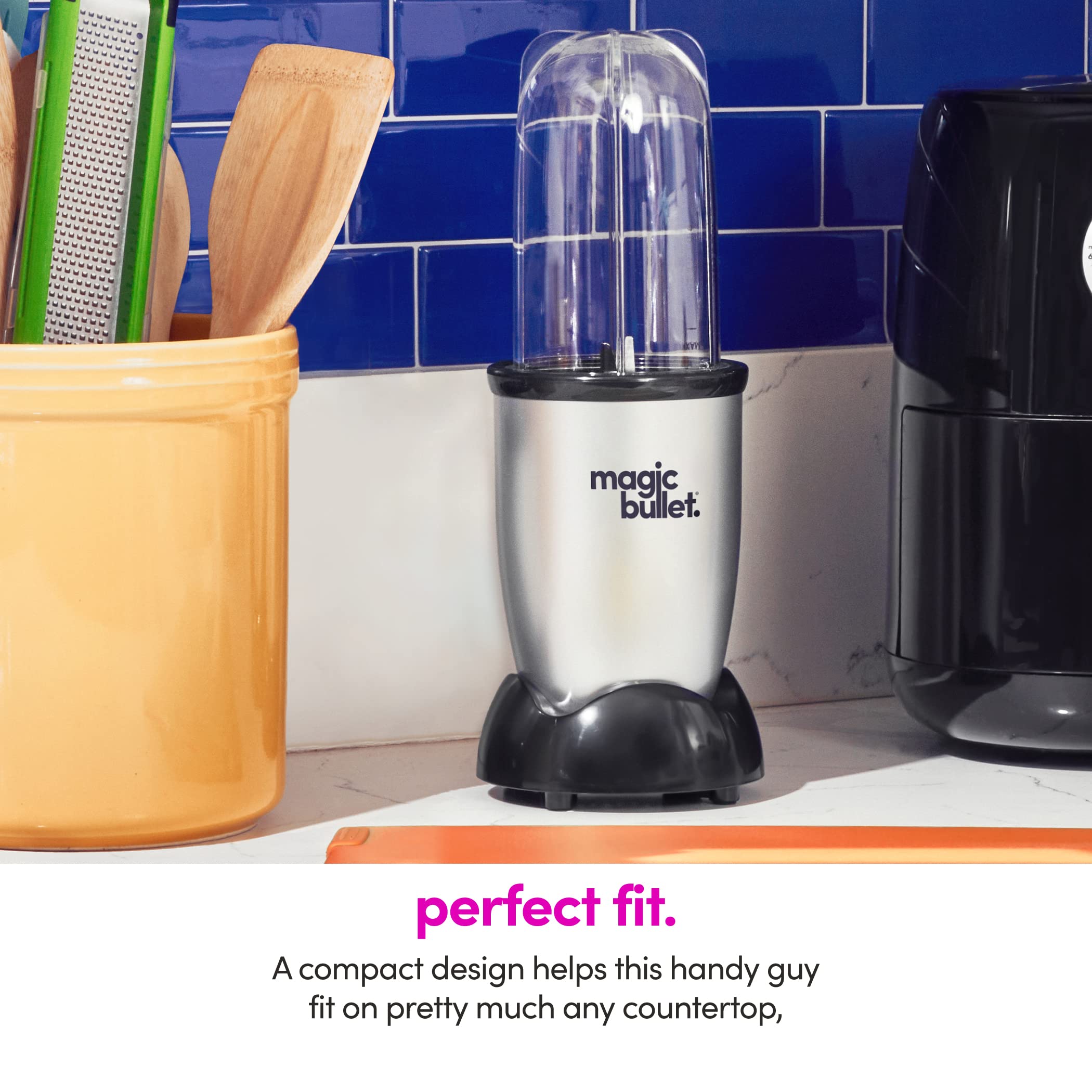 Magic Bullet lip rings secure lids for mess-free pouring