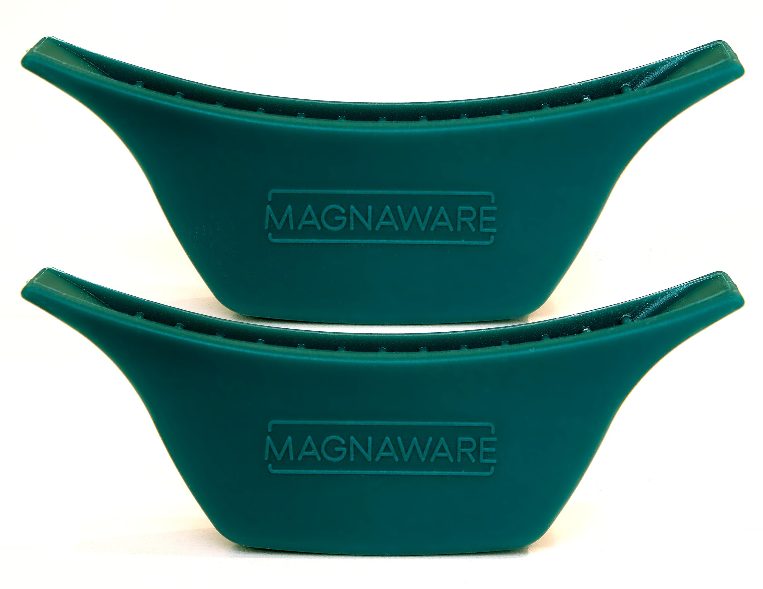Magnaware silicone handle covers in green provide heat protection and a secure non-slip grip.