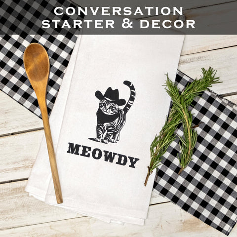 MAINEVENT Meowdy black-cat print elevates kitchen decor