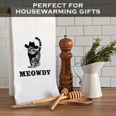 MAINEVENT Meowdy kitty-themed towel ideal gift