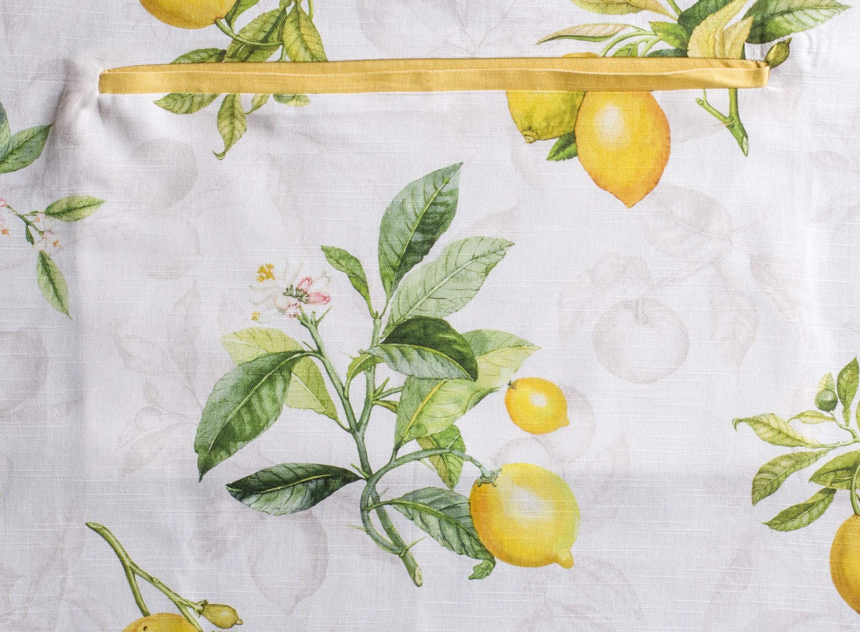 Maison d' Hermine machine-washable label; colors stay vibrant after frequent washes.