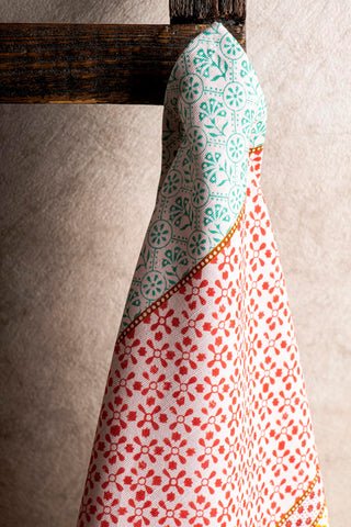 Maison d'Hermine European motif pattern adds style to routine kitchen chores.