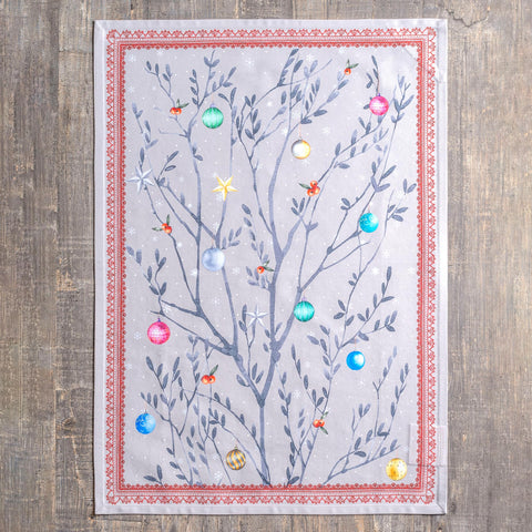 Maison d'Hermine gift-ready towel set brings holiday charm.