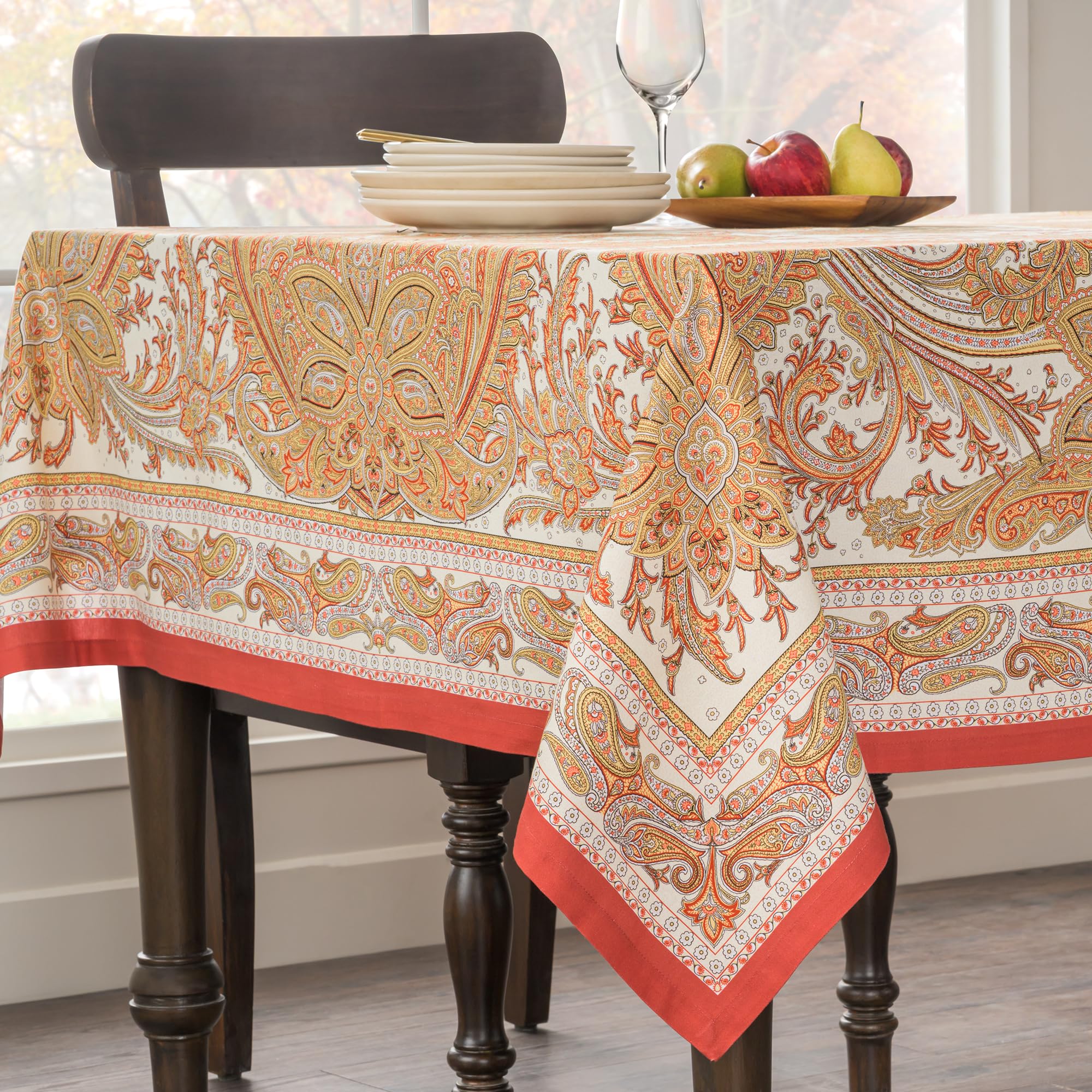 Soft 100% cotton tablecloth by Maison d' Hermine for dining