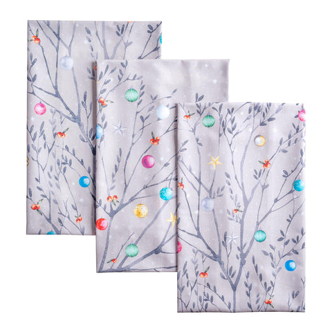 Maison d'Hermine watercolor design towel ideal for festive kitchen decor.