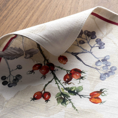 Ideal for weddings or casual dinners with family and friends.