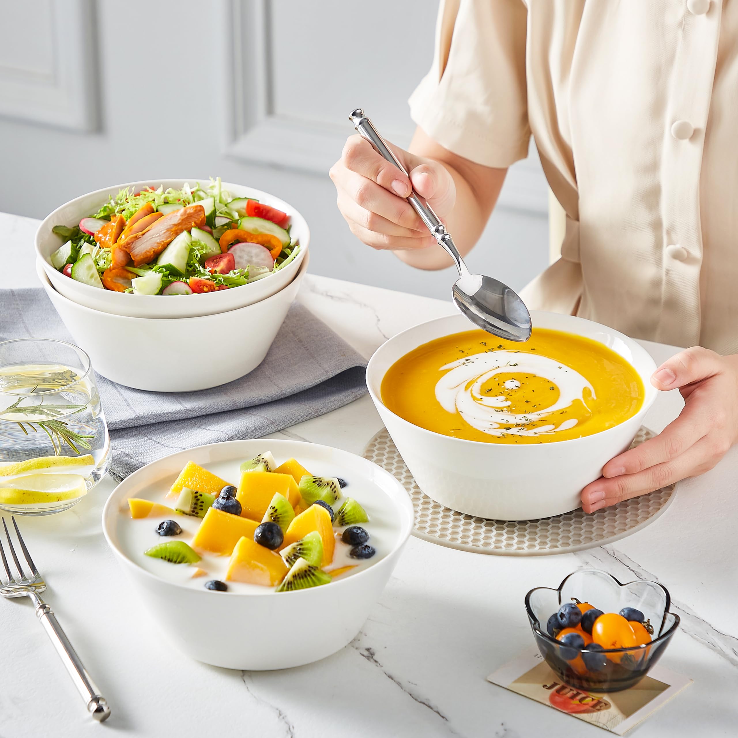 MALACASA deep bowls held securely with stable base during serving