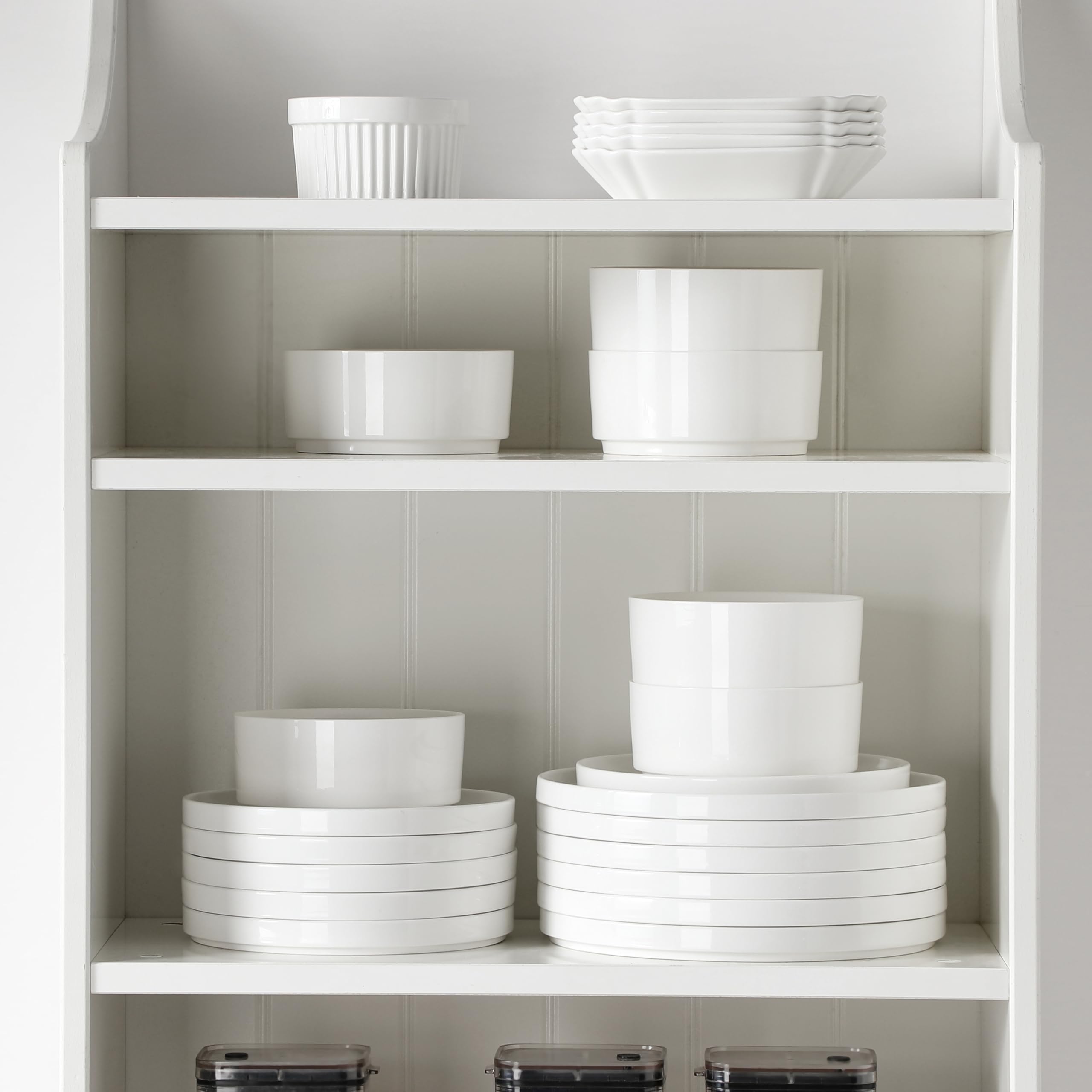 MALACASA Leah 18-piece set arrives gift-ready for weddings or housewarmings.