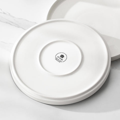 MALACASA Leah white modern dinnerware enhances any table setting.