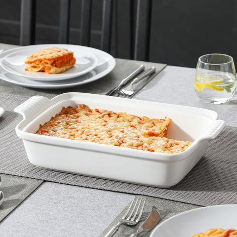 MALACASA deep bakeware keeps portions neat and stored easily