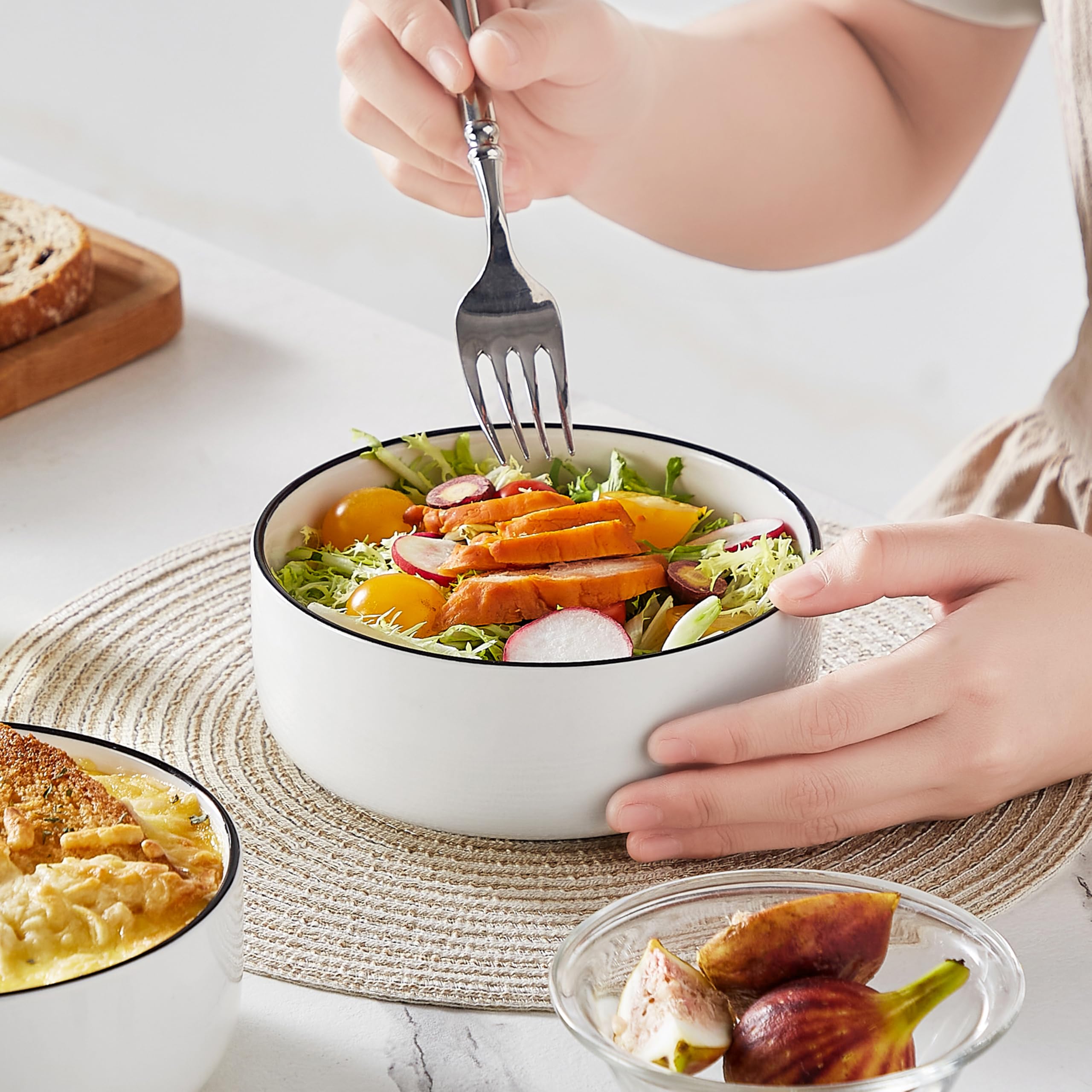 MALACASA LUNA bowls make a thoughtful gift for cooking enthusiasts