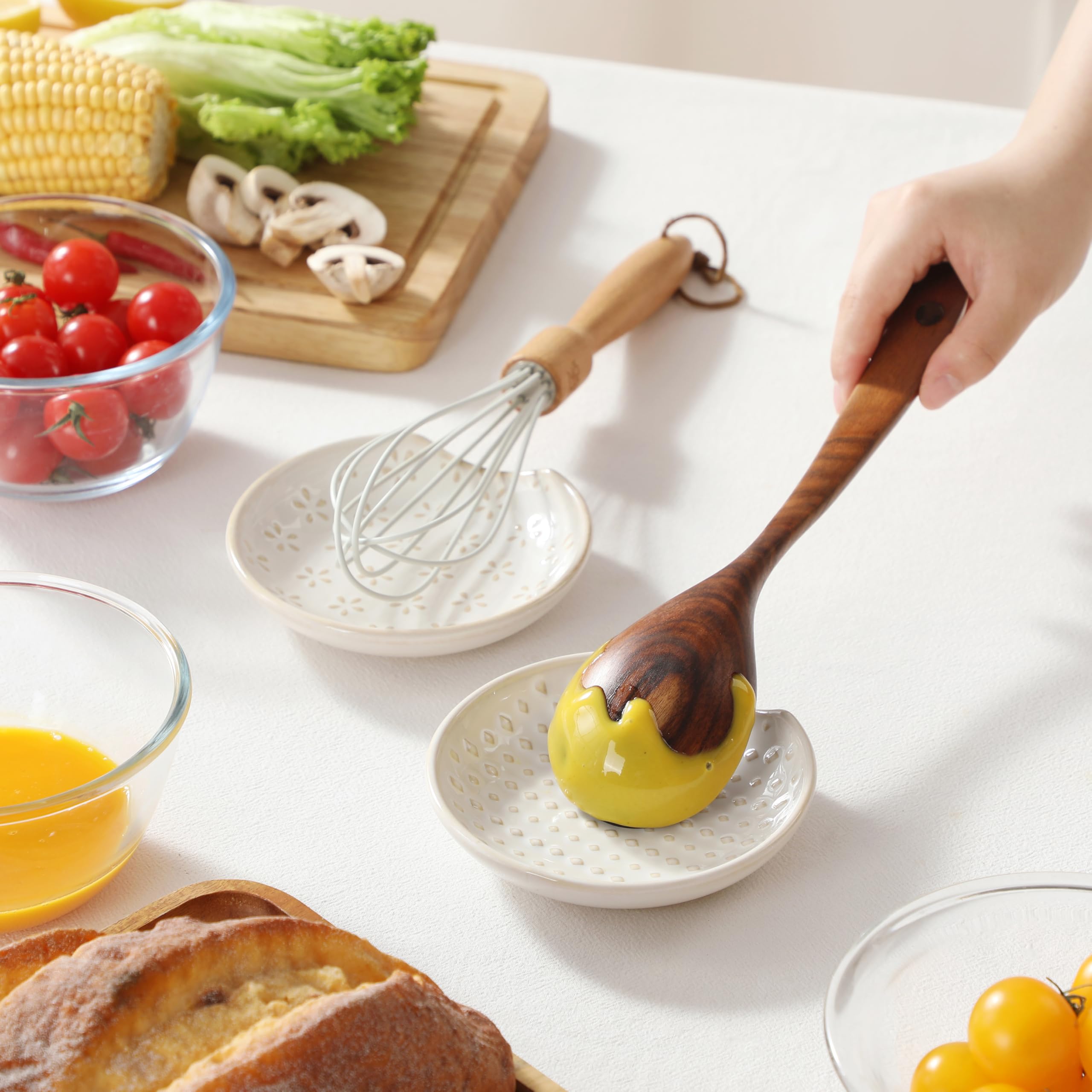 LYDIA spoon rest doubles as a small serving dish for snacks.