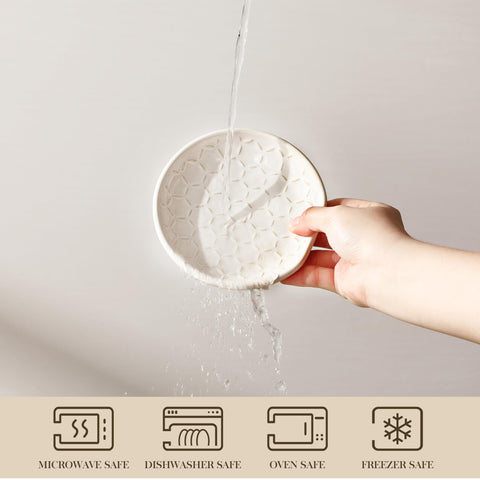 Dishwasher-safe MALACASA spoon rest simplifies cleanup after meals