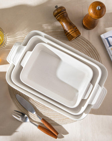 Three-size set supports individual servings to family casseroles.