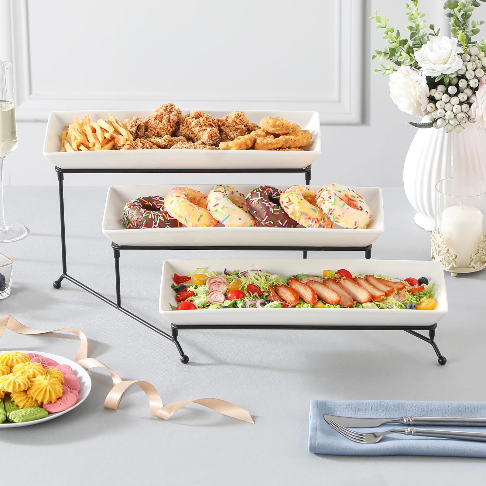 MALACASA serving tray enhances wedding dessert displays.