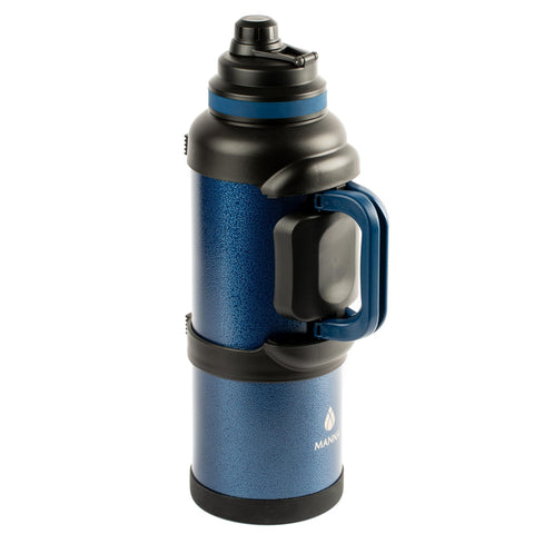 Manna Titan locking pour spout cap for leak-proof pouring.