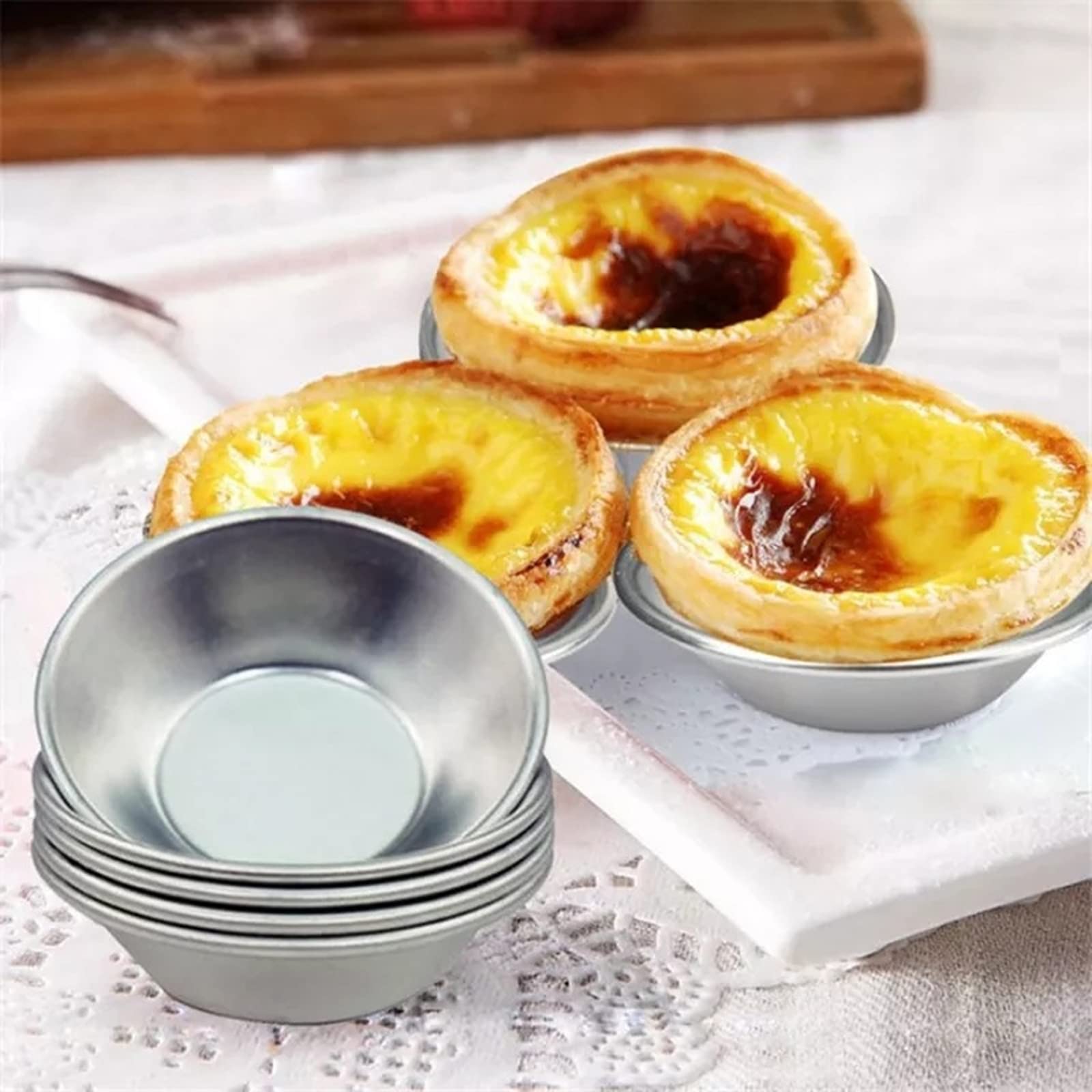 Manwetye durable molds resist odors and moisture for repeated use