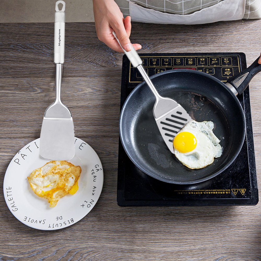 Mapphyton skimmer enables quick draining while cooking or serving.