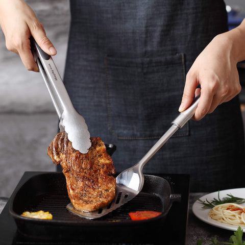 Mapphyton tongs simplify flipping and serving with smooth operation.