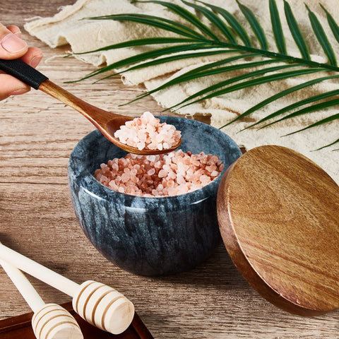 MarcZero marble spice keeper ideal for salt, pepper, and seasonings.