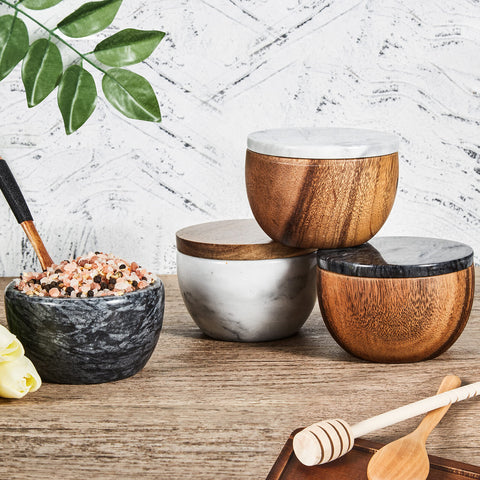 MarcZero spice keeper fits salt, pepper, and spices easily.