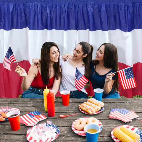 MASHAN Independence Day table decoration framing the display