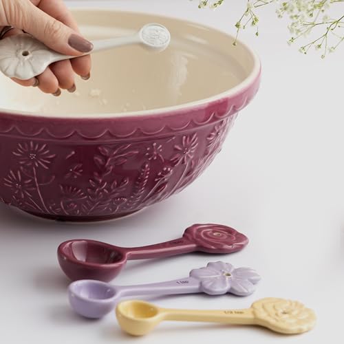 Mason Cash In The Meadow spoons feature flower handles for comfortable kitchen use