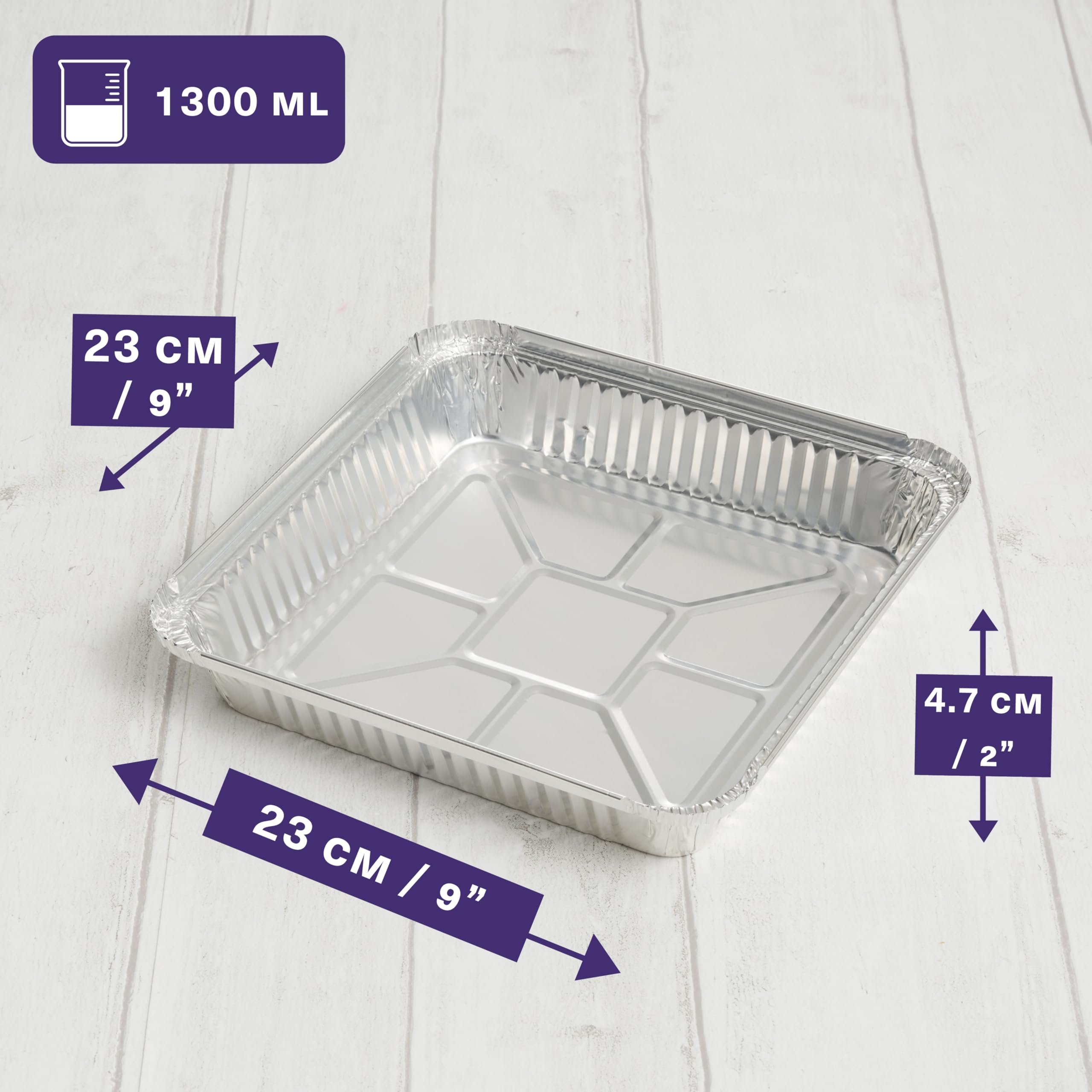 MATANA disposable aluminum pans with lids, great for party catering.