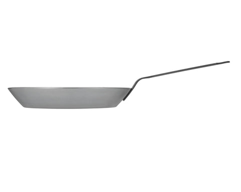 Matfer Bourgeat durable construction; welded handle reduces rust and grease buildup.