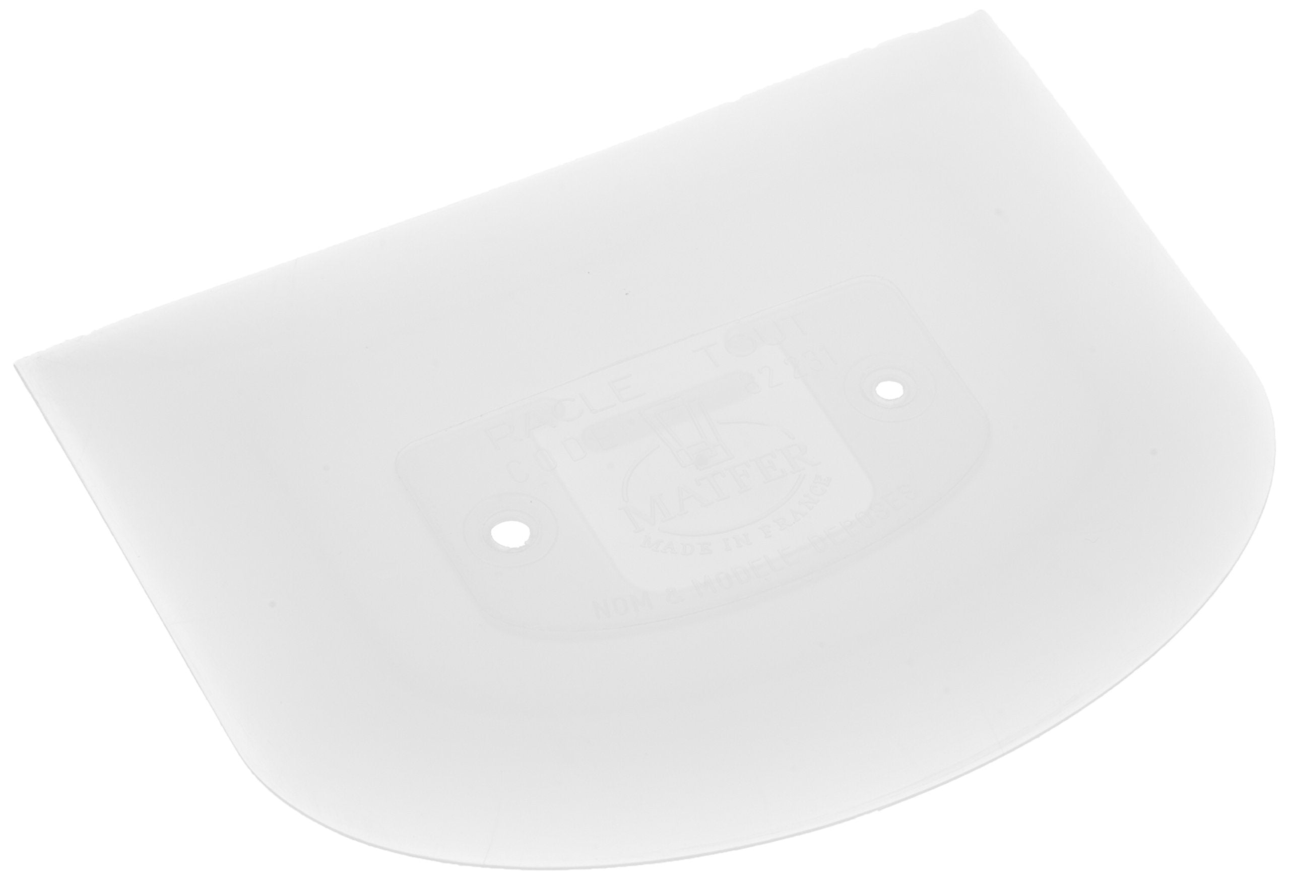 Matfer Bourgeat icing application with curved edge smoothing over cake.