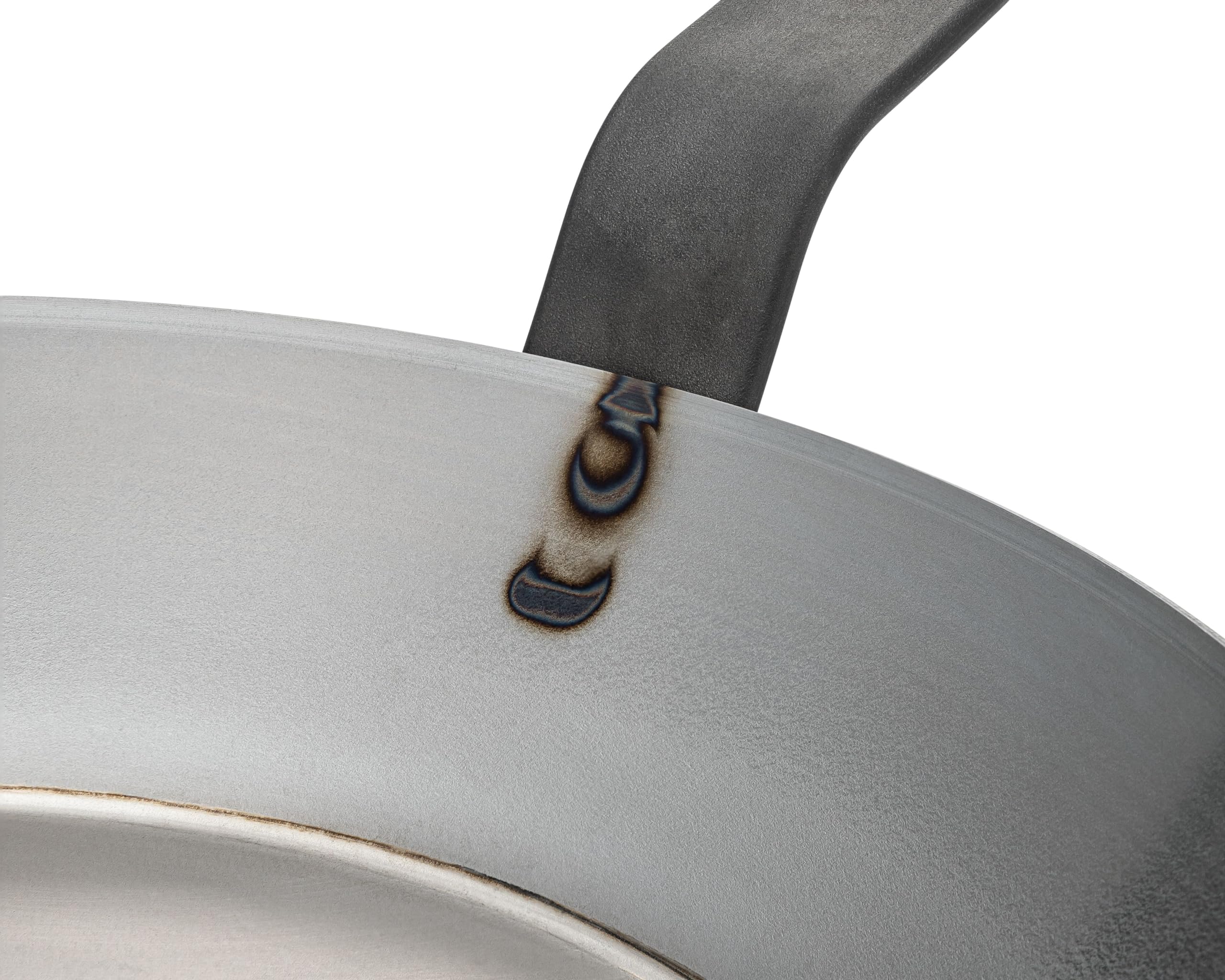 Induction compatible symbol and versatile cooking on multiple heat sources.