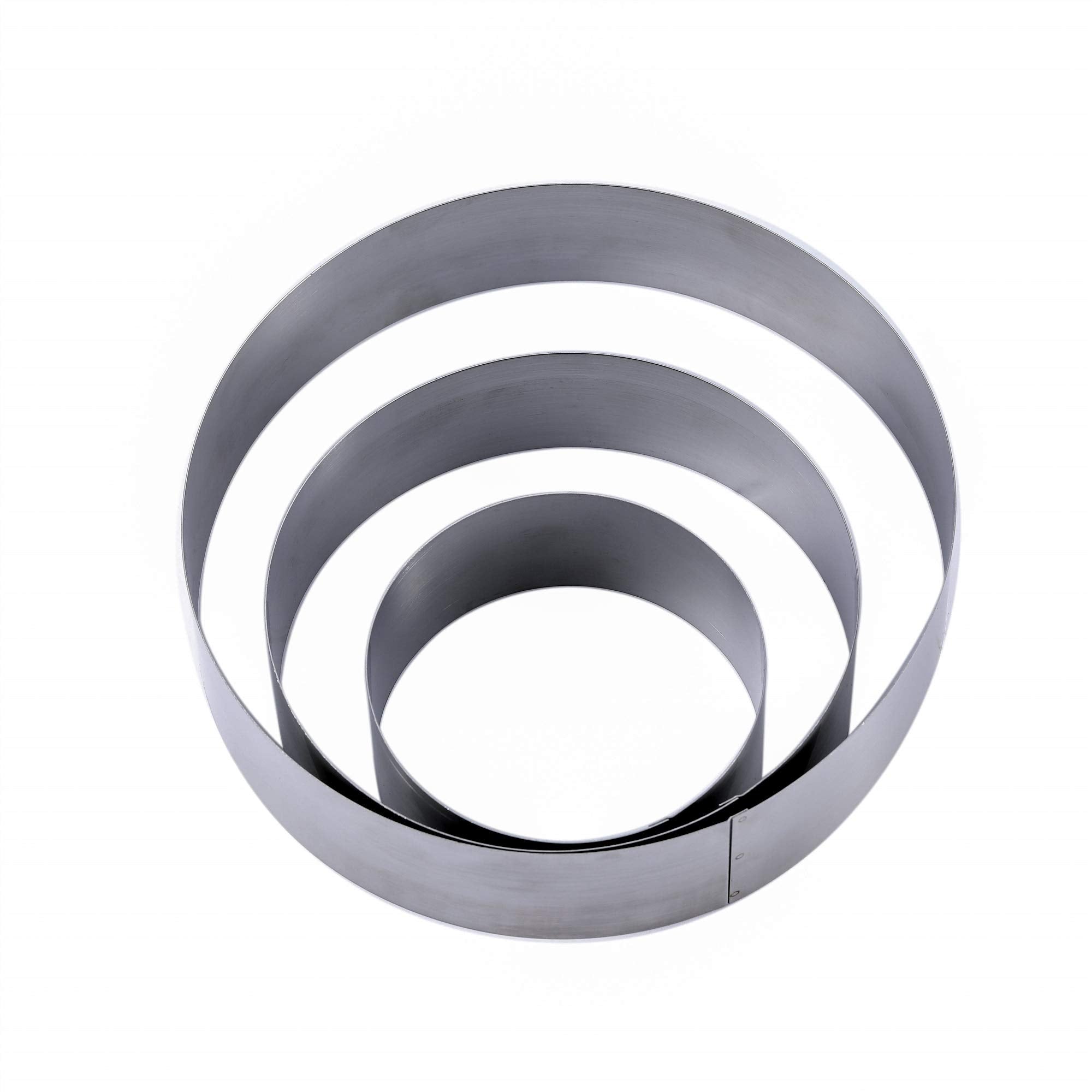 Maykito English muffin ring in use for perfect circles